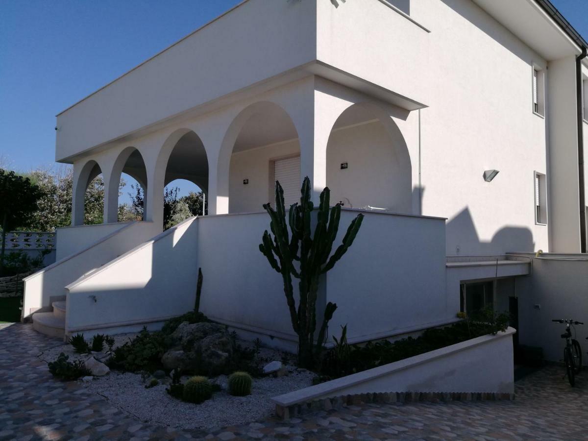Villa Buenavista Торре-Санта-Сабіна Екстер'єр фото